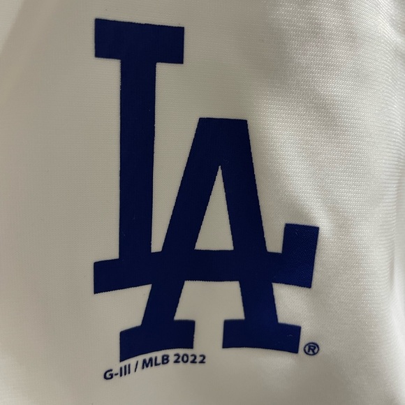 Los Angeles Dodgers Sweater - Picture 7 of 14